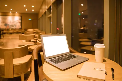 高中艺术节是多久